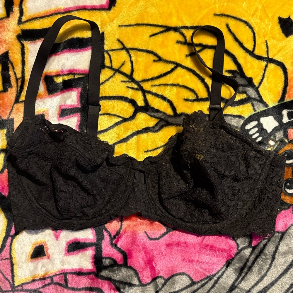 Victoria’s’ Secret Lace Unlined Bra